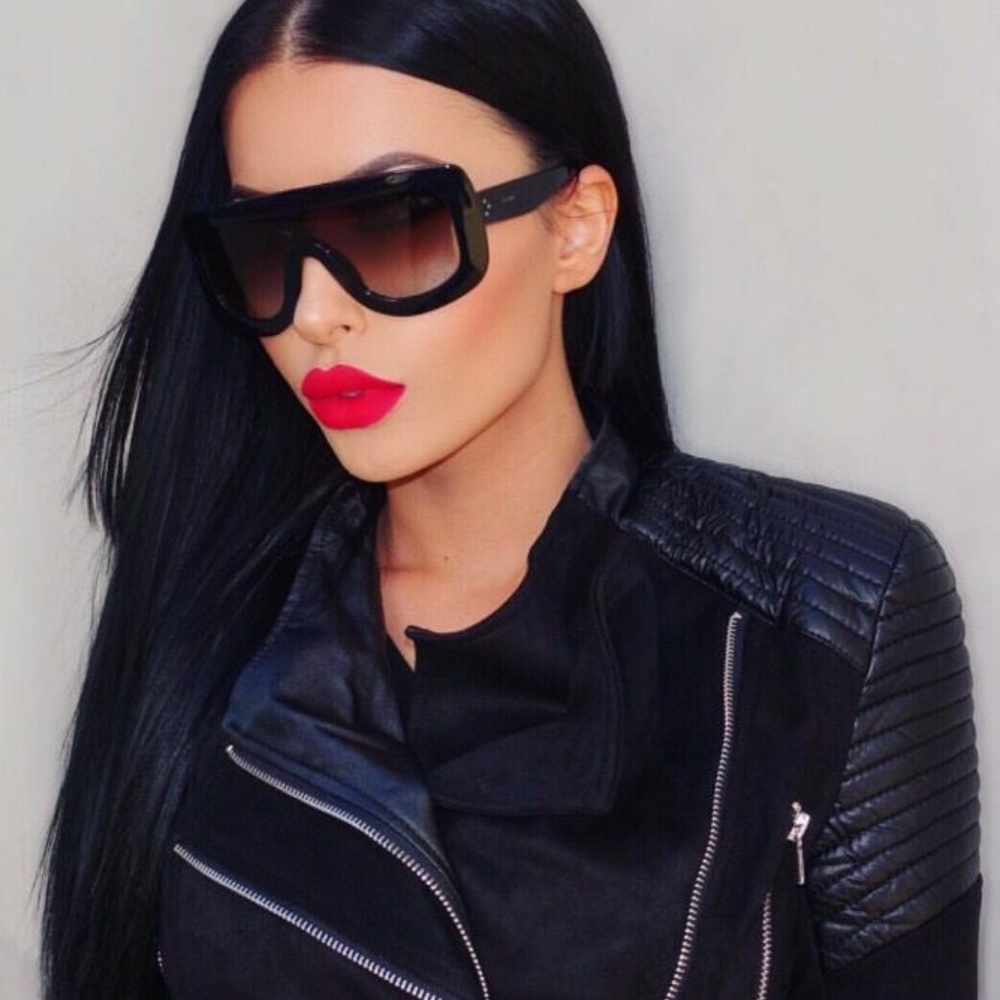 Shop The Look ! Gradient Bold Frames